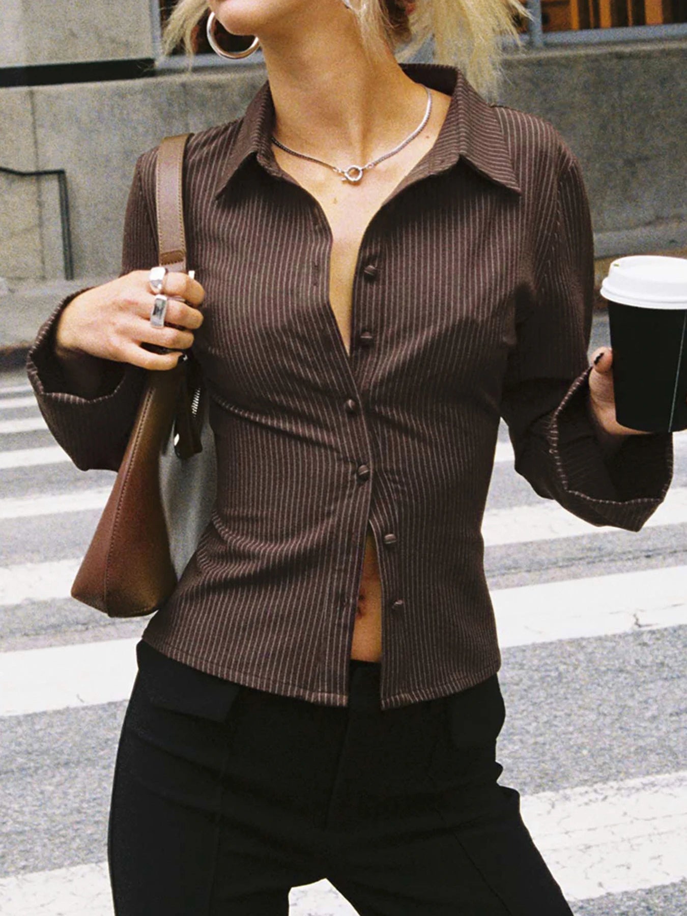 Claudia™ – Blusa Retro con Bottoni