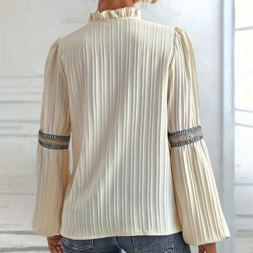 Blusa Elegante con Volant