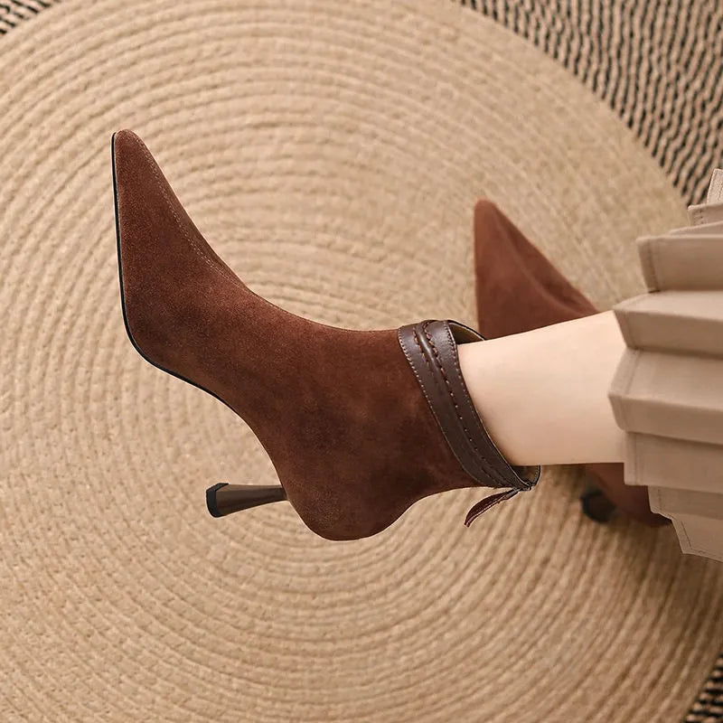 Laura™ – Stivaletti Eleganti a Punta